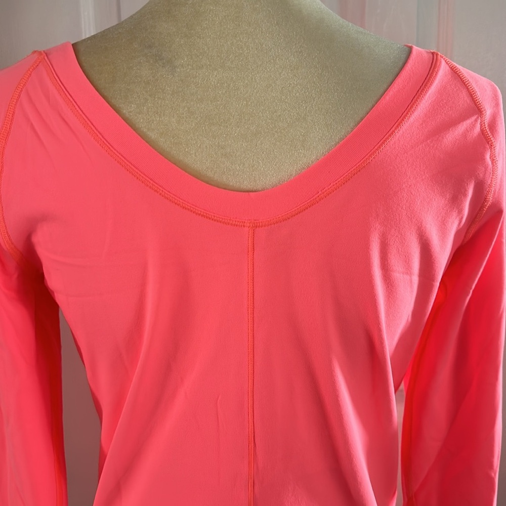 Tuck-in LS Tee Women's Shirt Size 8 - Picture 7 of 14